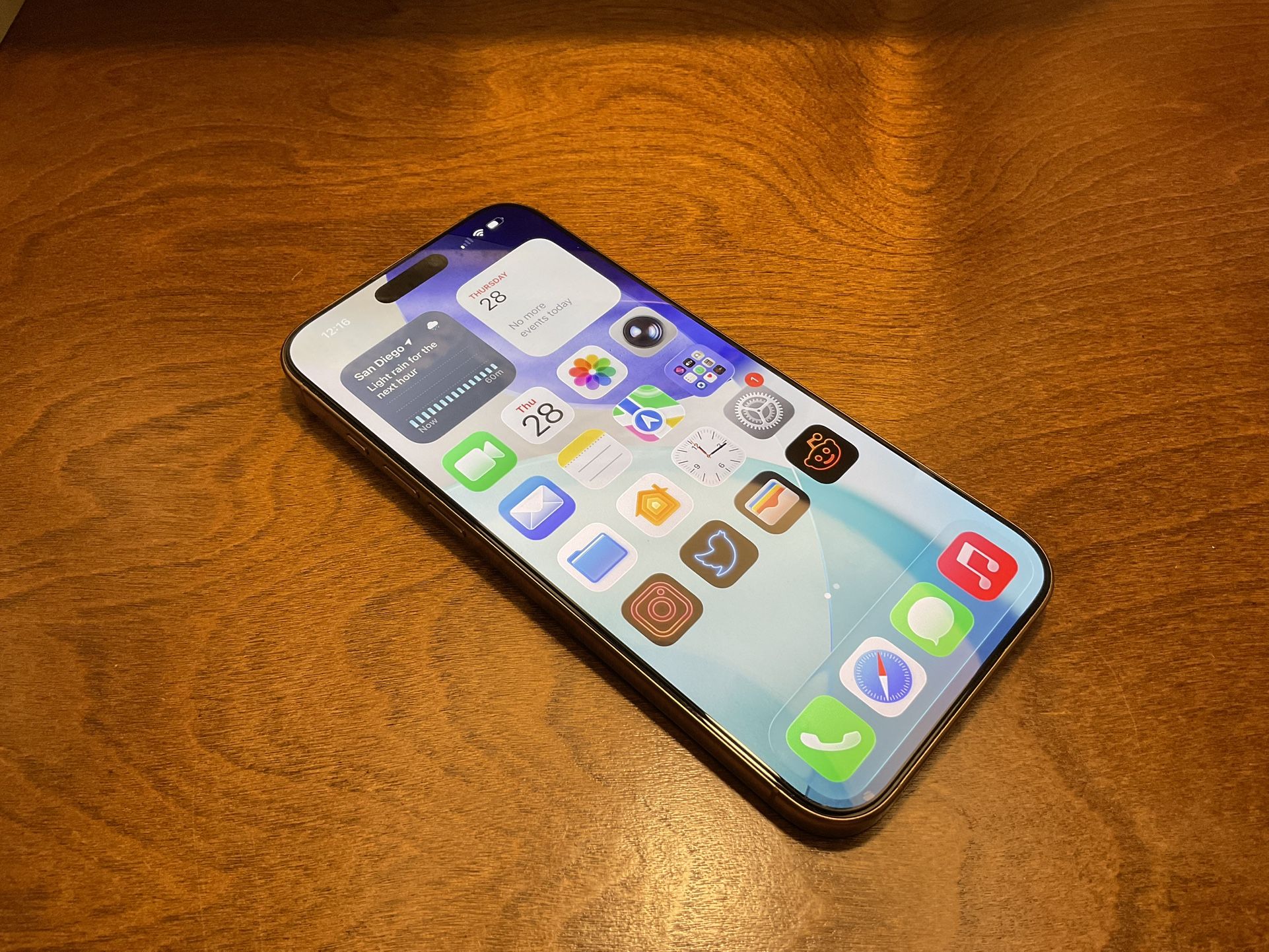 iPhone 16 Pro Max - Silver, 256GB (with Apple Case)