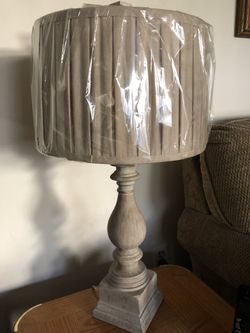 2 Beautiful Lamps 