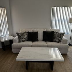 LIVING ROOM SET - 5 pieces PICK UP ONLY