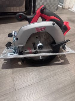 Milwaukee M18 6 1/2 Inch Circular Saw