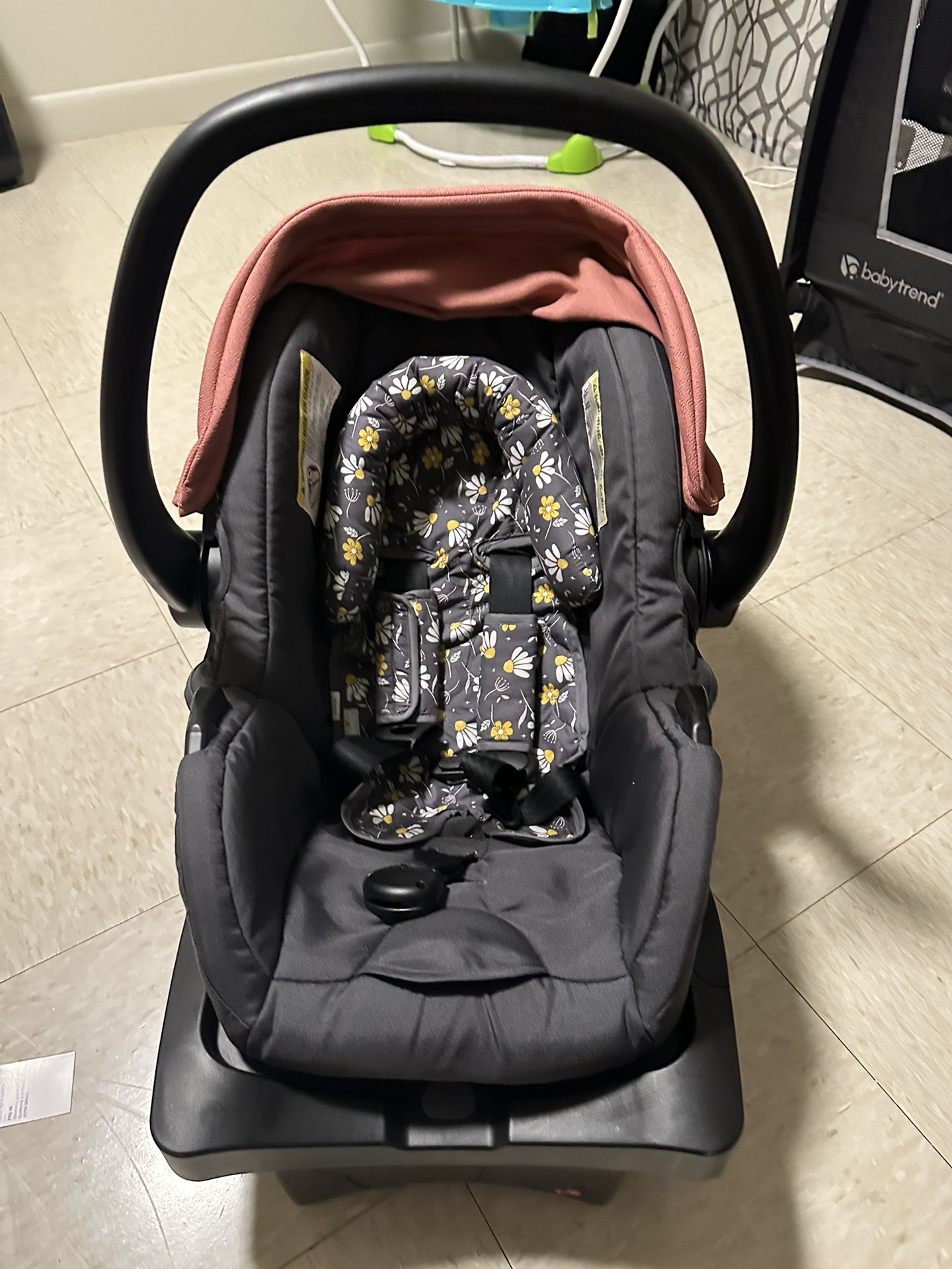 Evenflo Infant Carseat