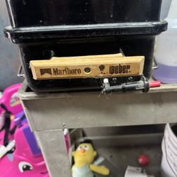Marlboro Weber Tabletop Grill