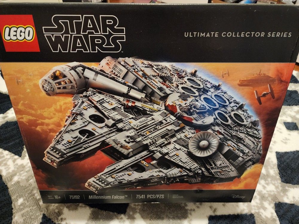 Lego 75192 Star Wars Millennium Falcon Ultimate Collector Series (UCS)