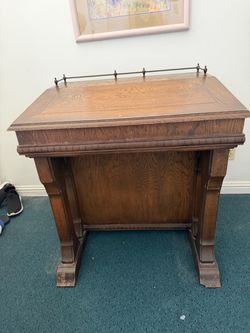 OAK WRITING DESK / SECRETARY DESK
