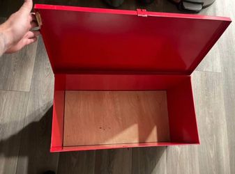 Metal box