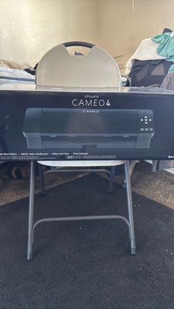 Silhouette Cameo 4 midnight black edition
