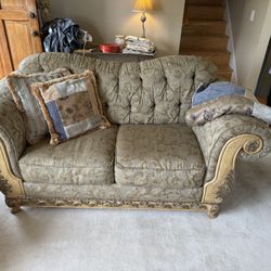 Living Room, Family Room And Kitchen Table And Chairs