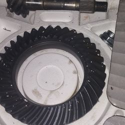 Toyota Yukon Gear