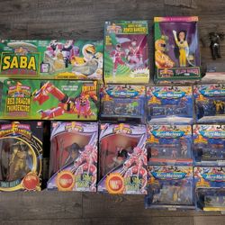 Tons of Collectable Power Rangers Figures!!👀