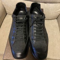Gucci black color size9.5