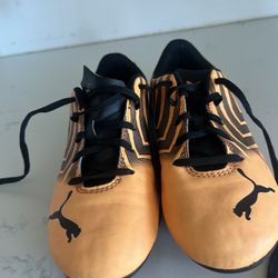 Boy Soccer Shoes Size 1