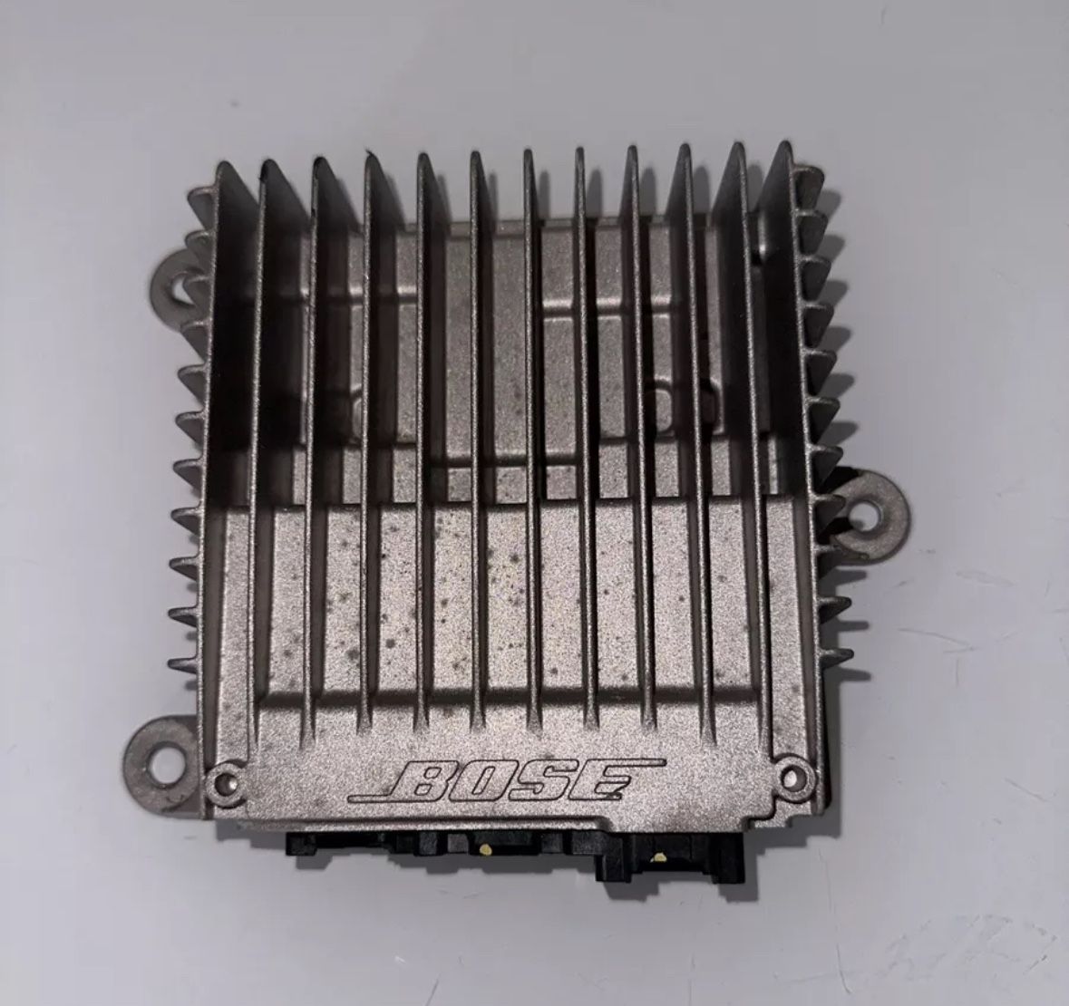 2011-2015 Chevy Volt Bose Amplifier