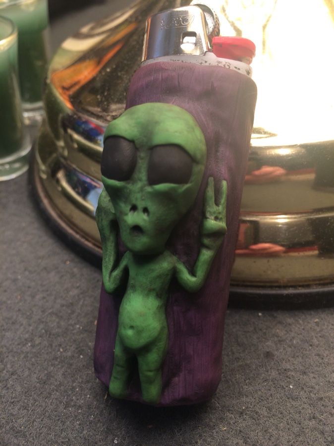 Careless Alien lighter case
