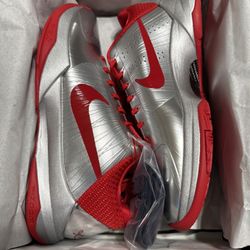 Nike Kobe Sz10.5