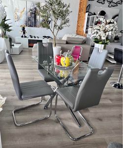 New 5pc dining set in box buy now pay later $39 down no credit needed