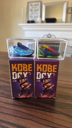 Mini Display Kobe Shoes