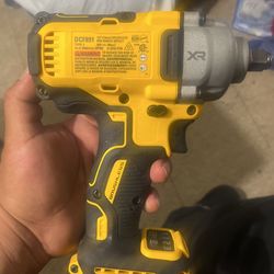 Dewalt
