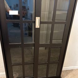 2 Shelves With Sliding Doors 