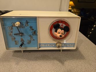 Vintage Walt Disney Mickey Mouse General Electric Youth Electronics Clock Radio 