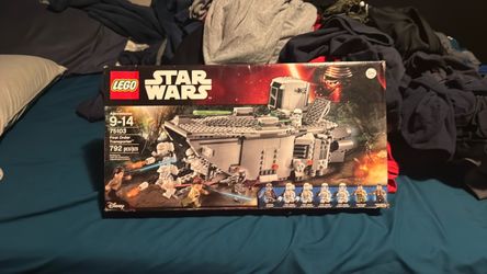 LEGO Star Wars First Order Transporter 75103