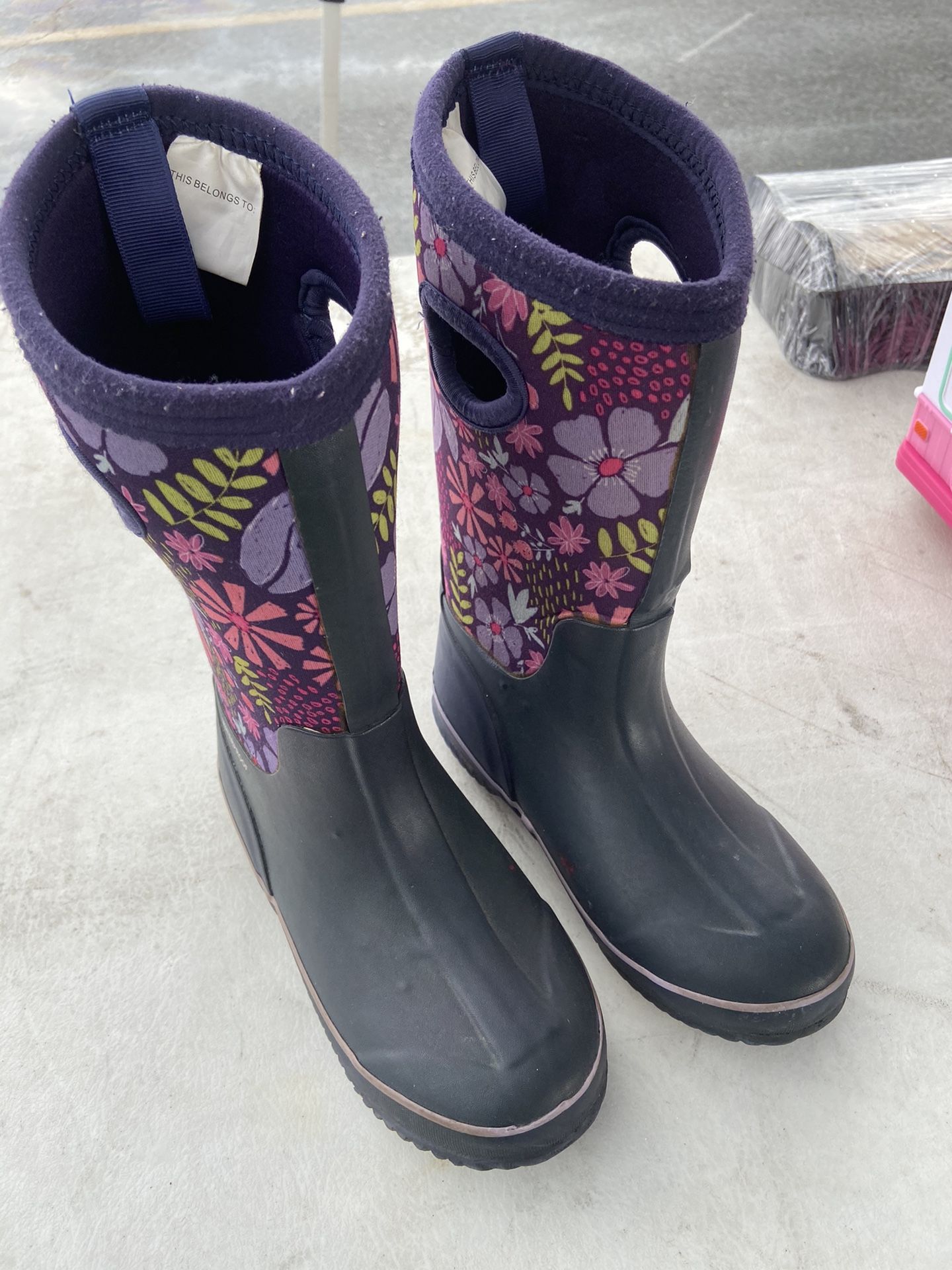 Girls rain boots size 1