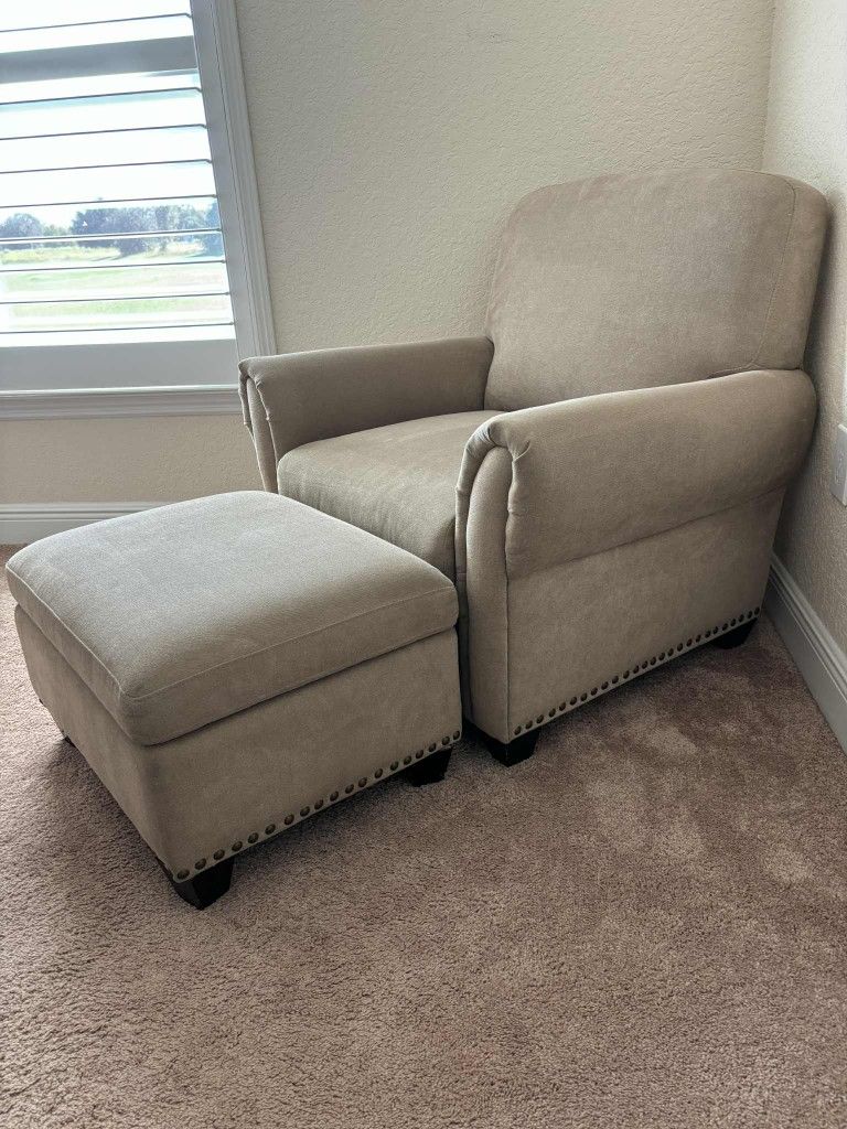 Living room Couch Chair And Ottoman with Free Delivery