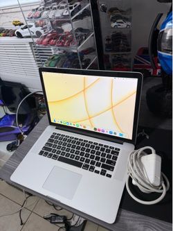 Apple MacBook Pro Laptop Retina 2013