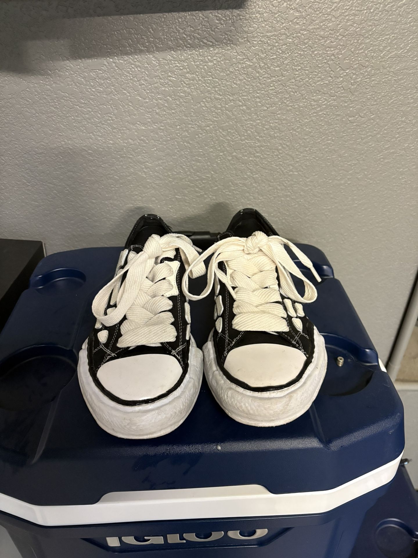 Amiri Maision Miharas Size 11