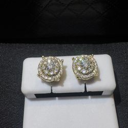 ❄️VVs  Earrings ❄️