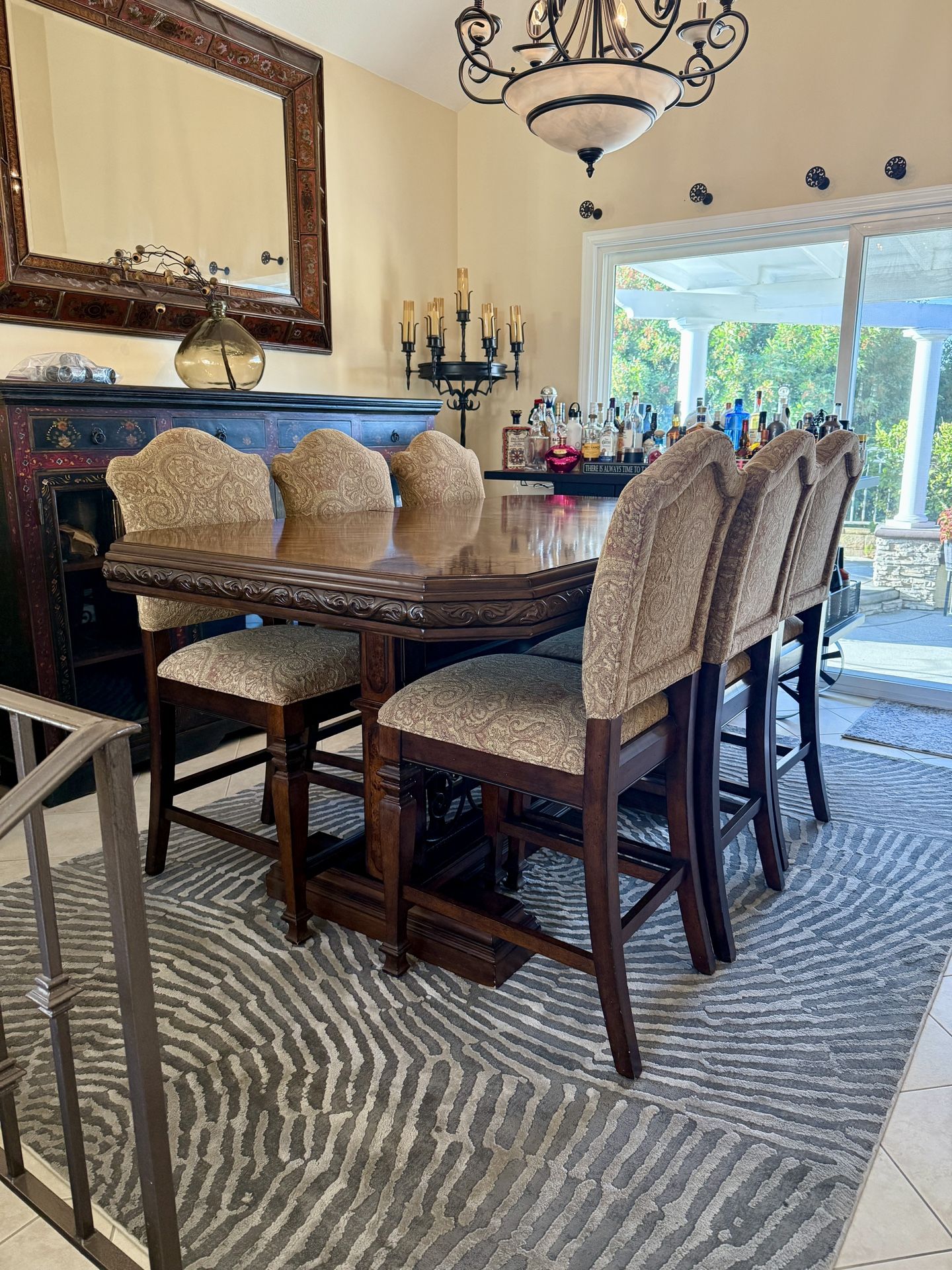 Dinning Table With 6 Chairs & Table Extender