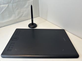 Wacom Intuos Pro - LIKE NEW