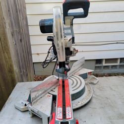 BOSCH 12" DUAL BEVEL GLIDE MITER SAW