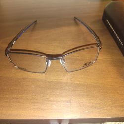 Oakley titanium