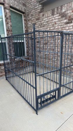 Large Heavy-Duty Metal Dog Kennel Enclosure