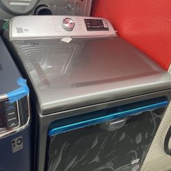  We Scratch And Dent Maytag Dryer. 1 Year Warranty 