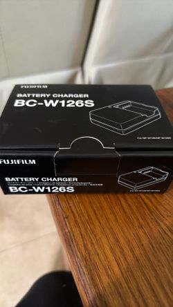 Fujifilm BC-W126S Battery Charger
