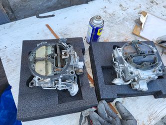 4 barrel Marine quadrajet carburetors in good condition.