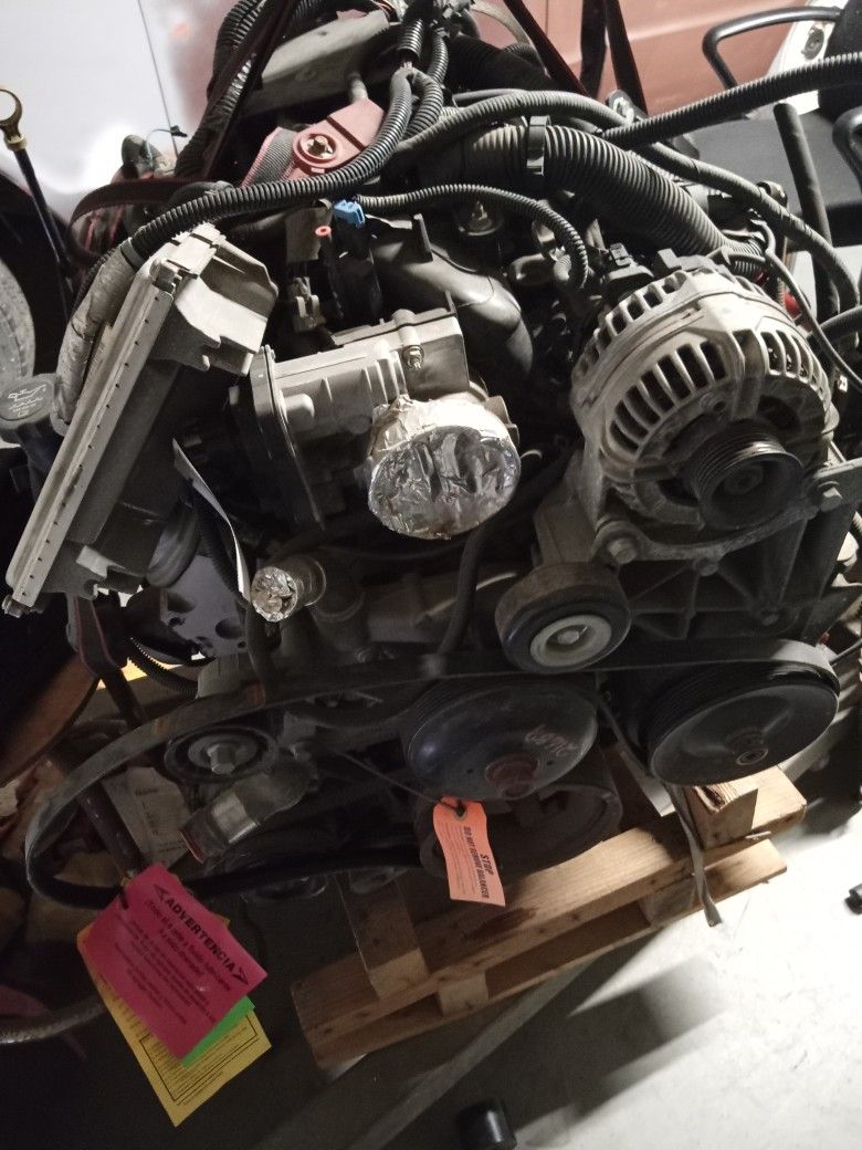 LS 5.3 Chevy Engine 2005