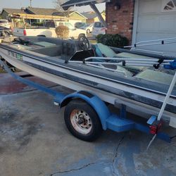 1987 16ft Ray Craft Bass Boat