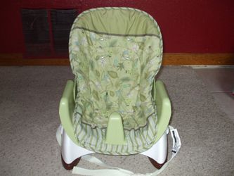 Space saver high chair scatterbug by Fisher Price