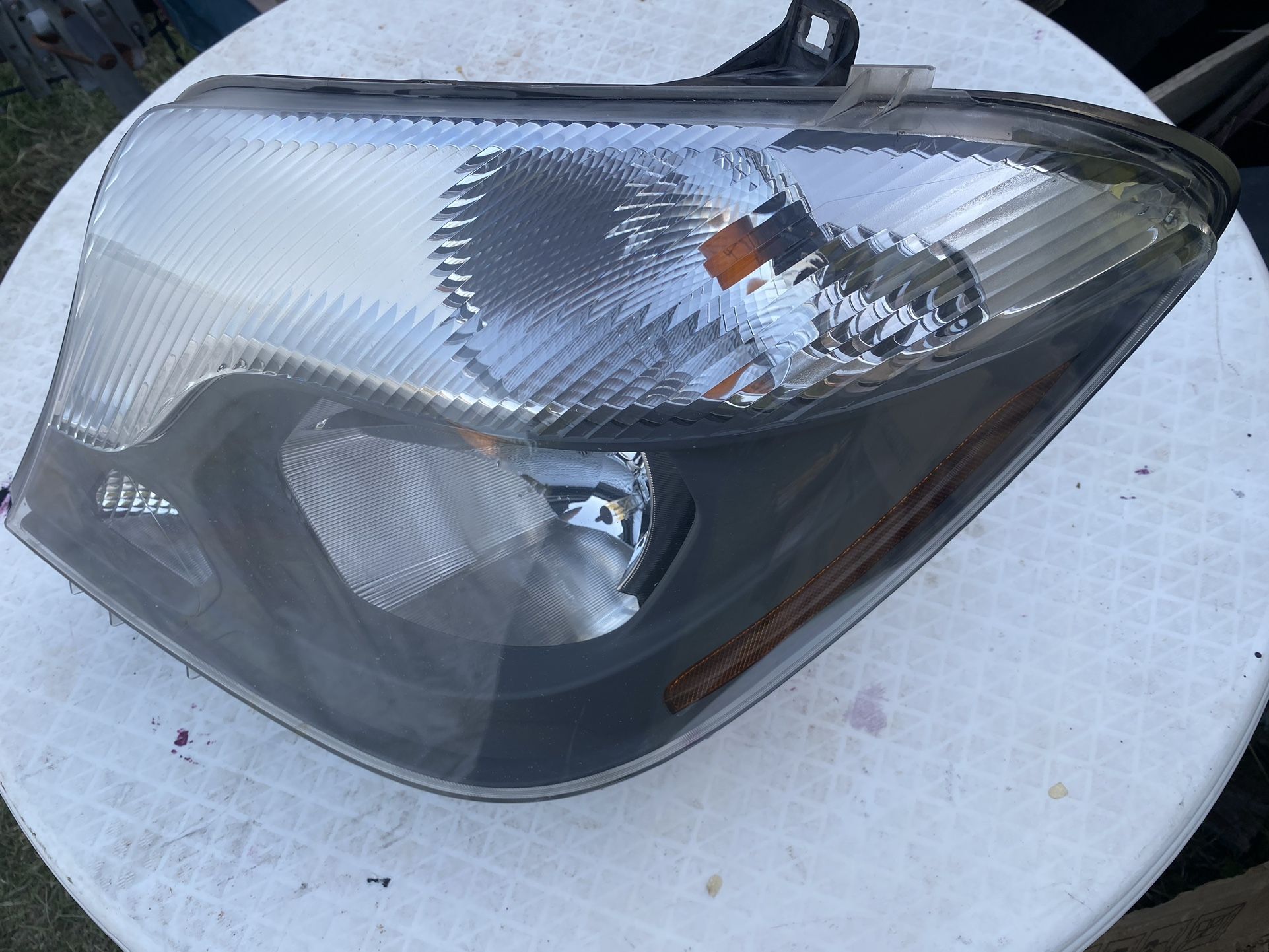 2014 Mercedes sprinter headlight