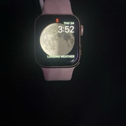 ROSE GOLD APPLE WATCH. 