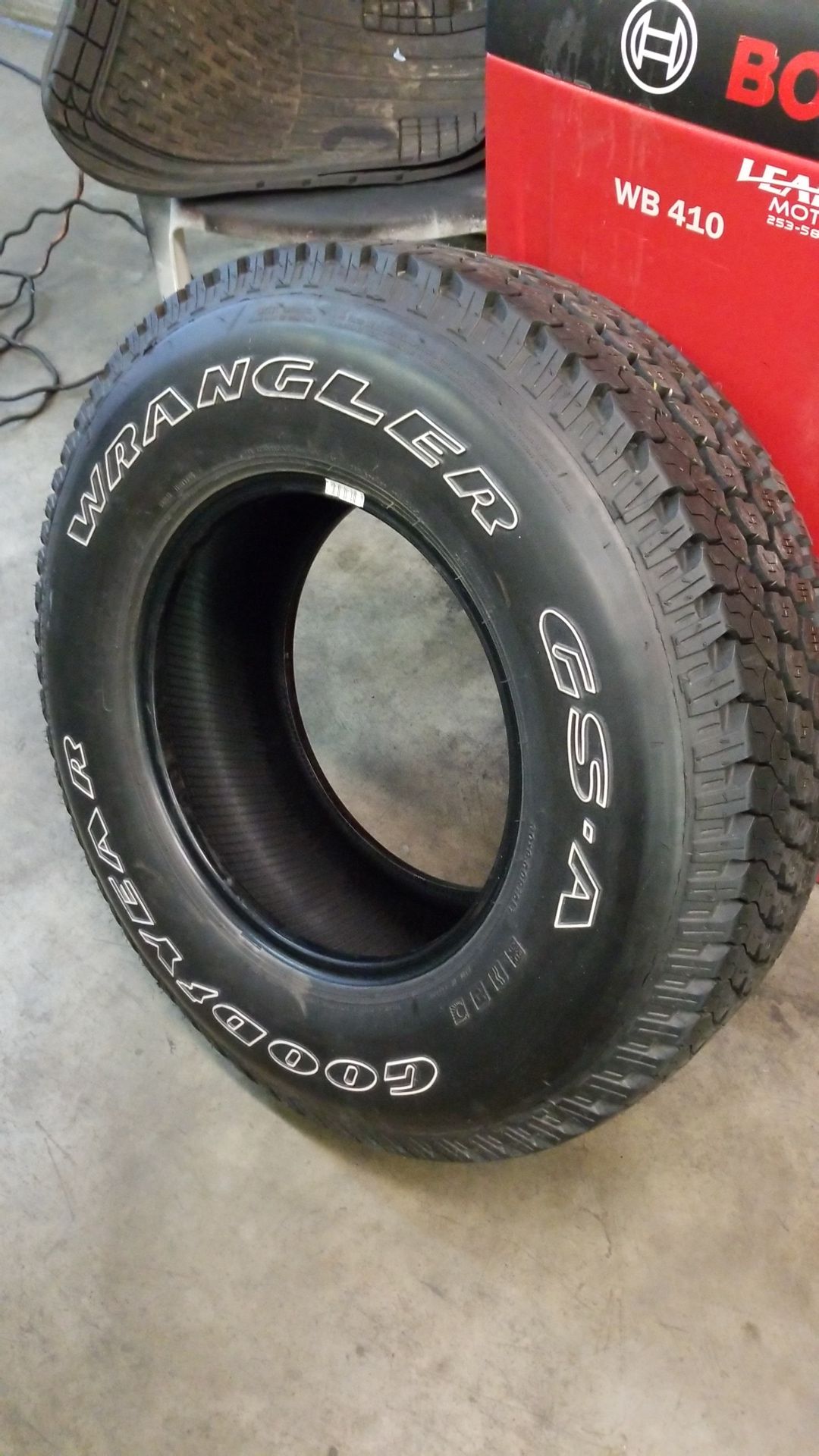 Brand new Goodyear Wrangler gs-a  for Sale in Lakewood, WA -  OfferUp