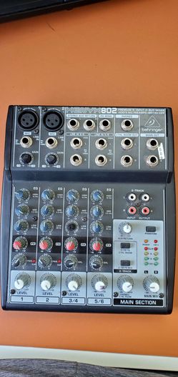 Behringer XENYX 802