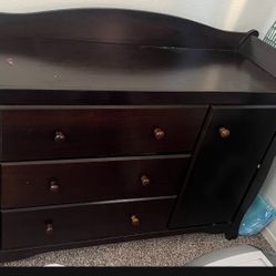 Dresser changing table