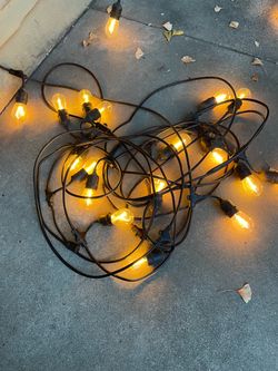 String lights (4) 44' long led outdoor