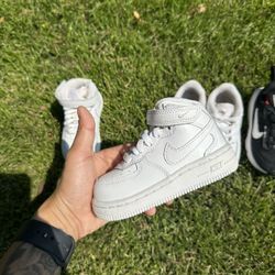 Gently Used Nikes Todd Sizes 6c/5.5c 