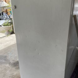 Kenmore Upright Freezer 
