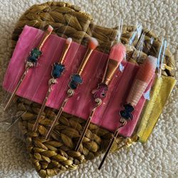 Stitch Make Up Brushes