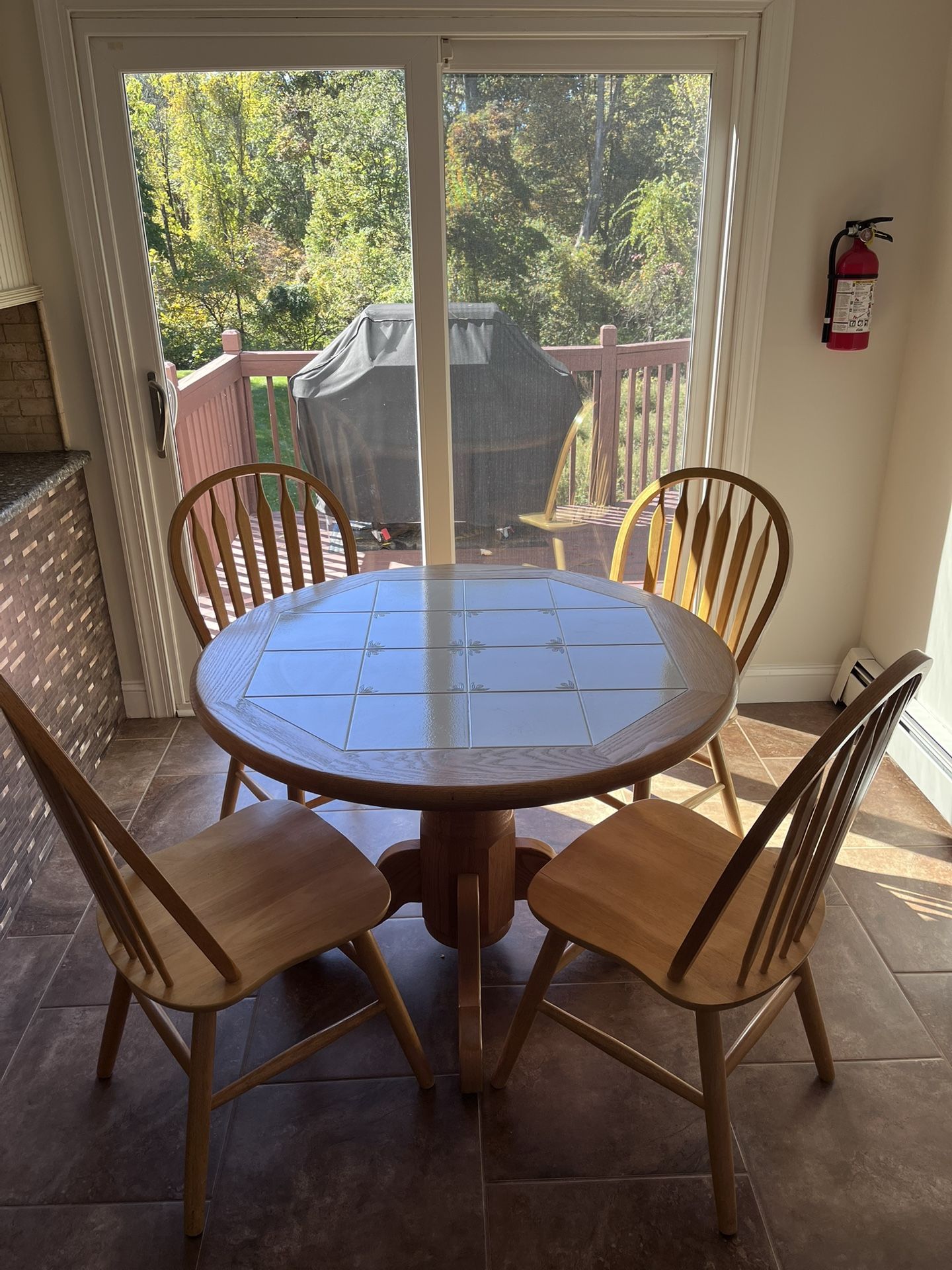 Kitchen Table & Chairs